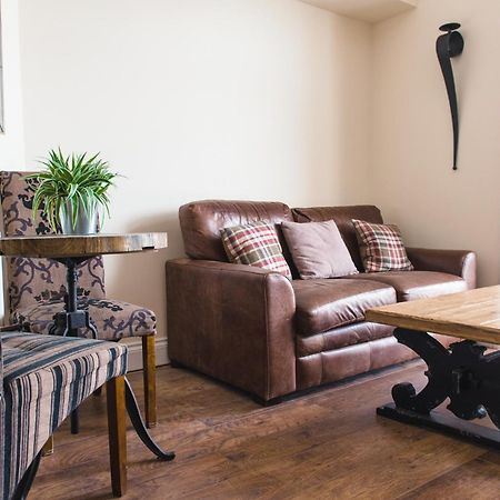 Romneys Apartments & Suites Kendal Bilik gambar