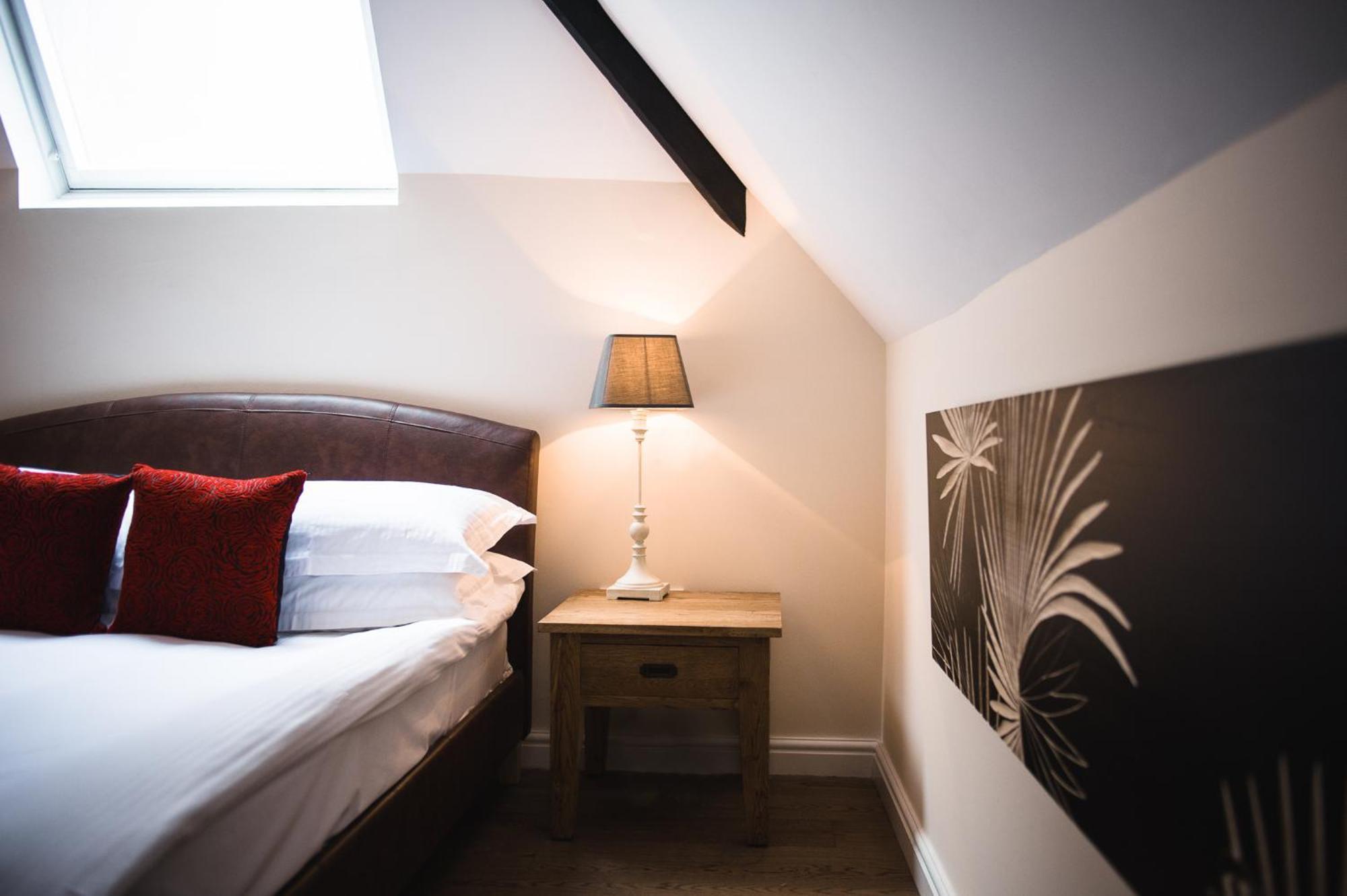 Romneys Apartments & Suites Kendal Bilik gambar