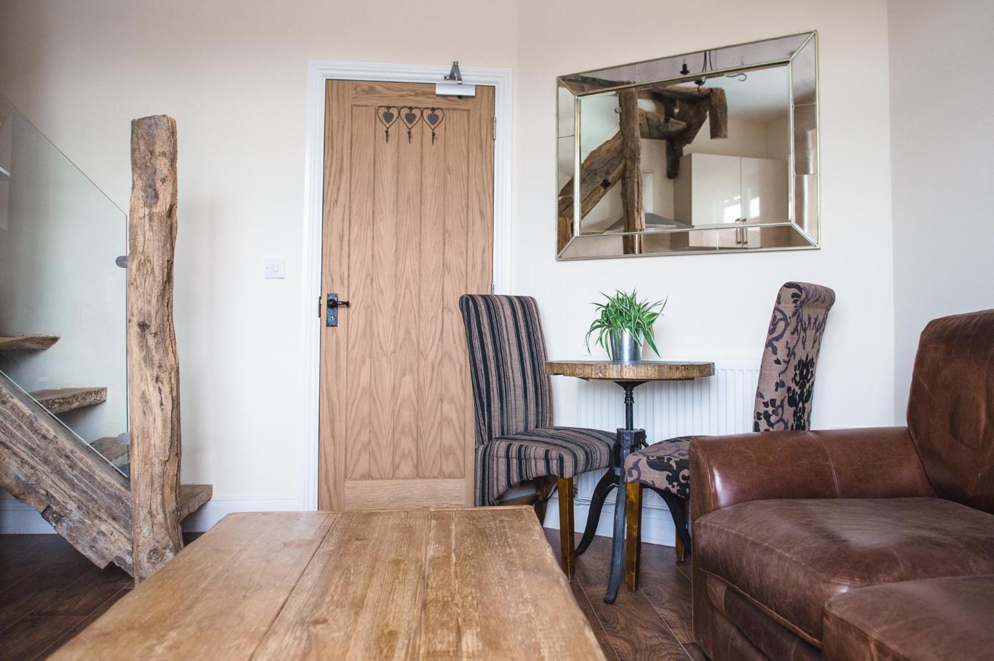 Romneys Apartments & Suites Kendal Bilik gambar