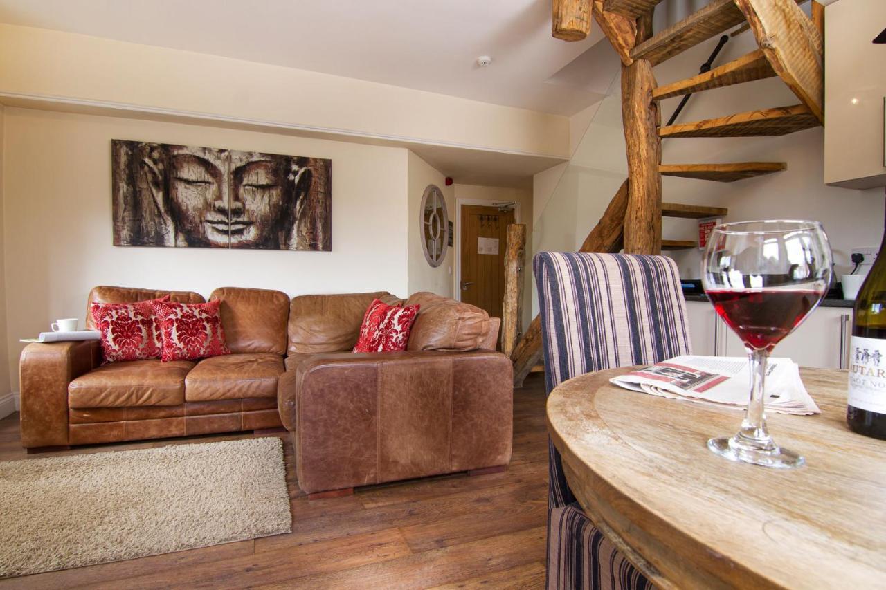 Romneys Apartments & Suites Kendal Luaran gambar