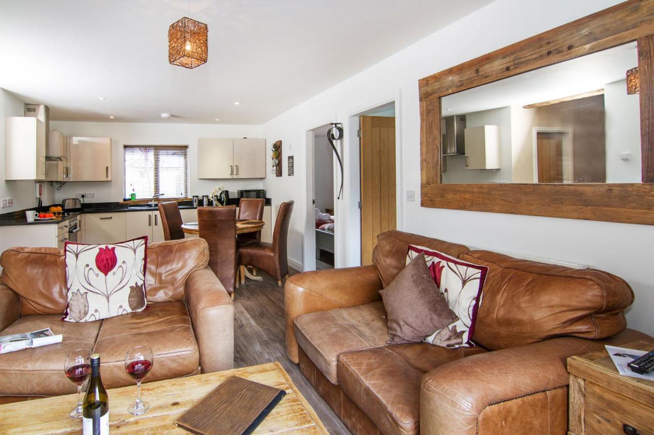 Romneys Apartments & Suites Kendal Luaran gambar